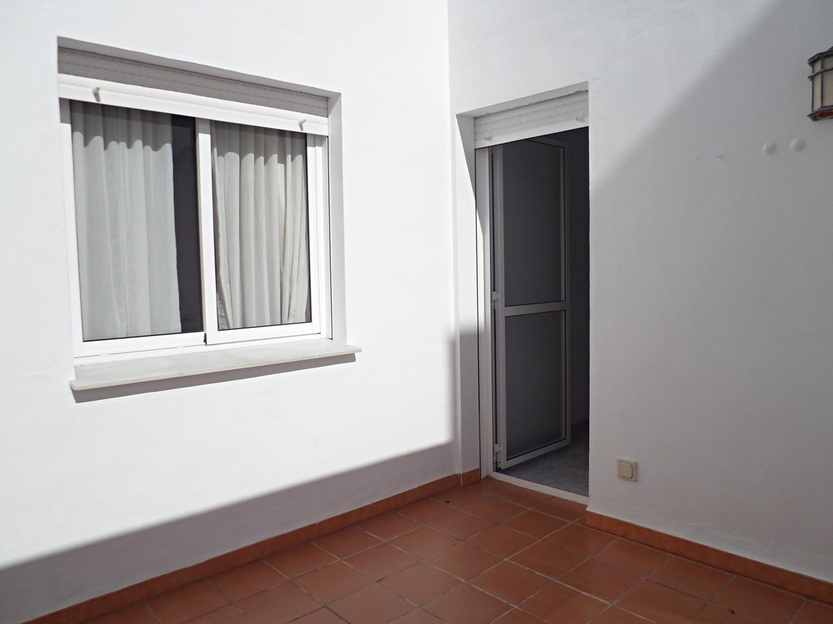 Pulguilla E Menyber Lägenhet Nerja Exteriör bild