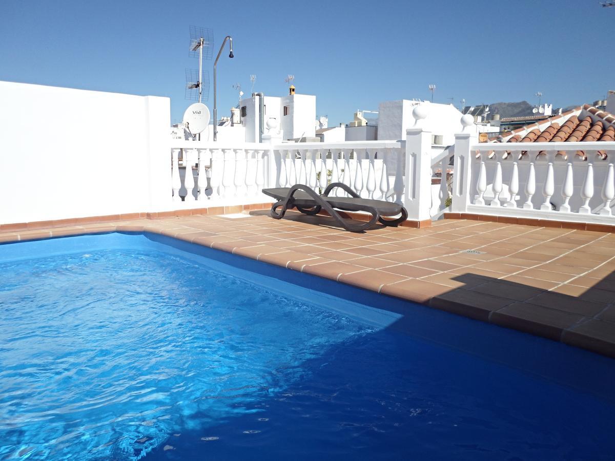 Pulguilla E Menyber Lägenhet Nerja Exteriör bild