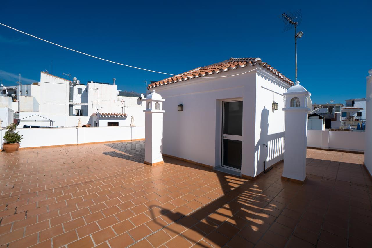 Pulguilla E Menyber Lägenhet Nerja Exteriör bild