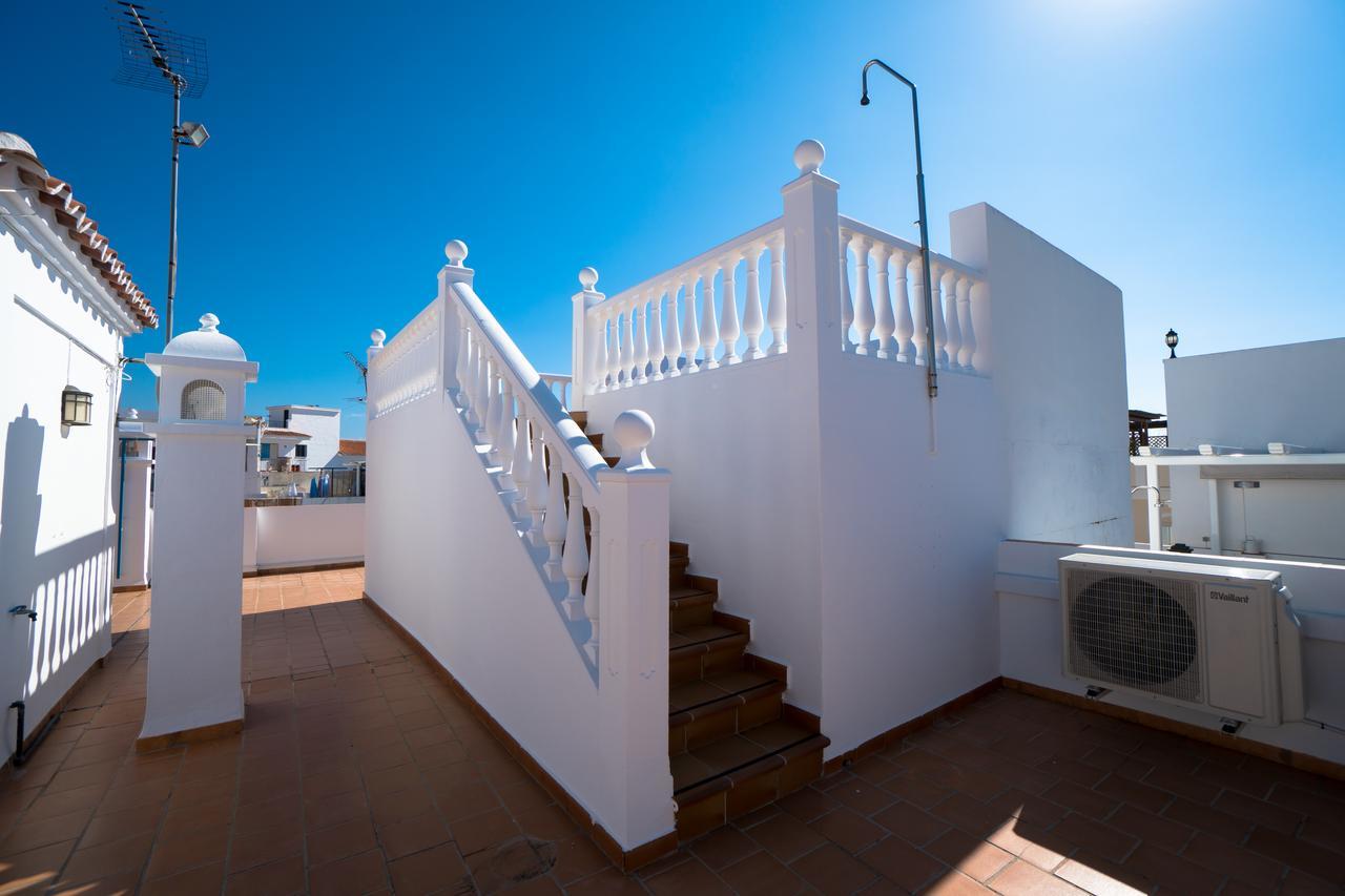 Pulguilla E Menyber Lägenhet Nerja Exteriör bild
