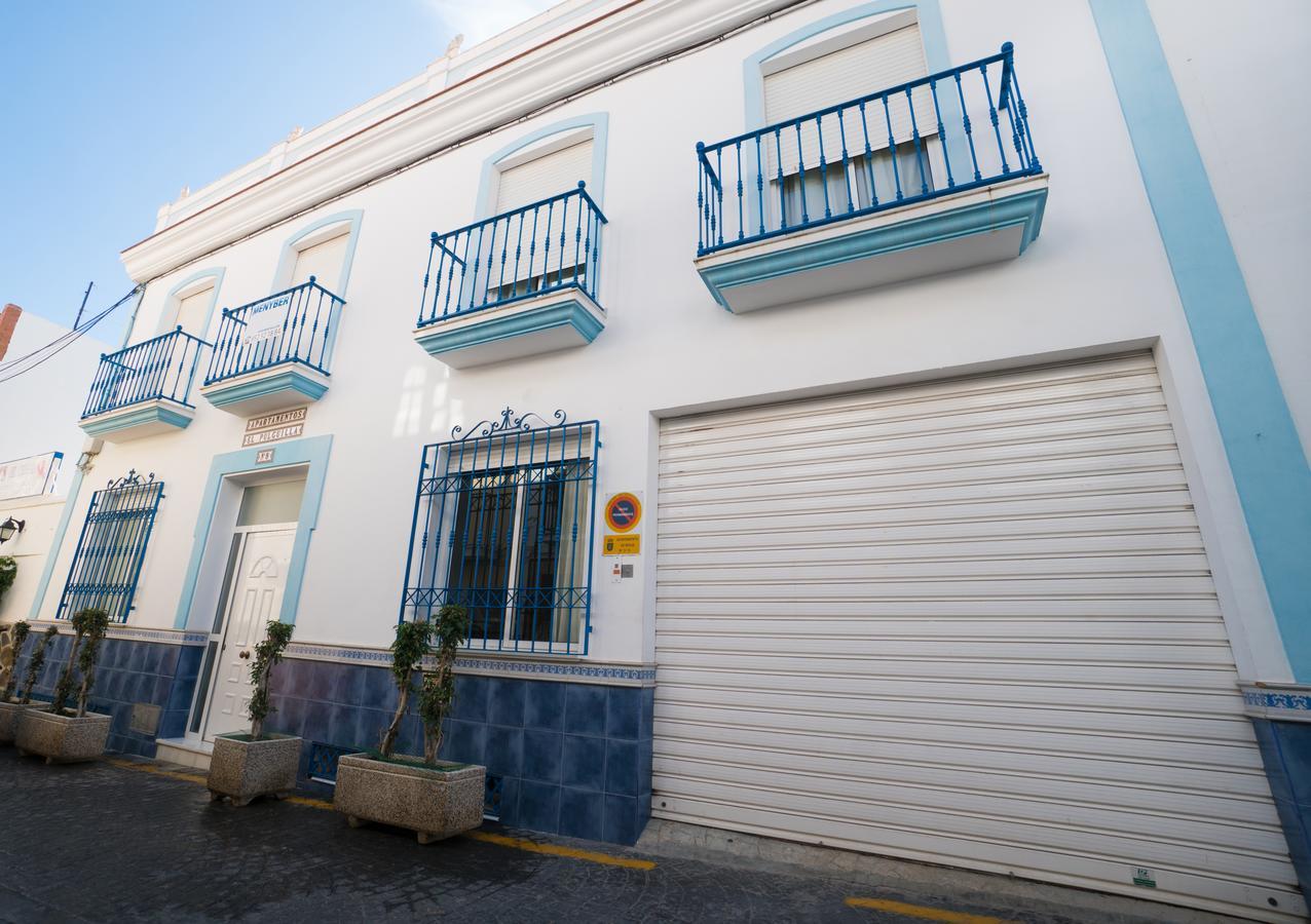 Pulguilla E Menyber Lägenhet Nerja Exteriör bild